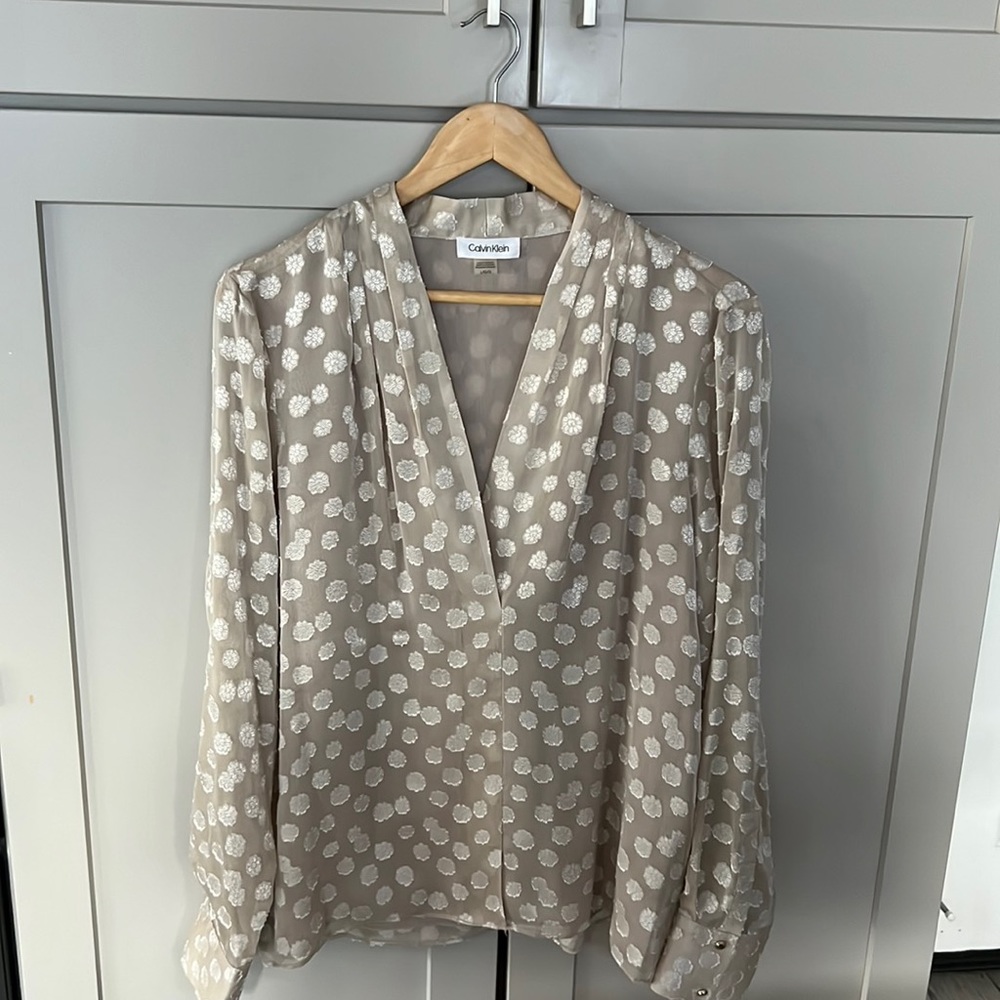 Calvin Klein Long Sleeves Floral V Neck Beige Sheer Classy Top Blouse Large L